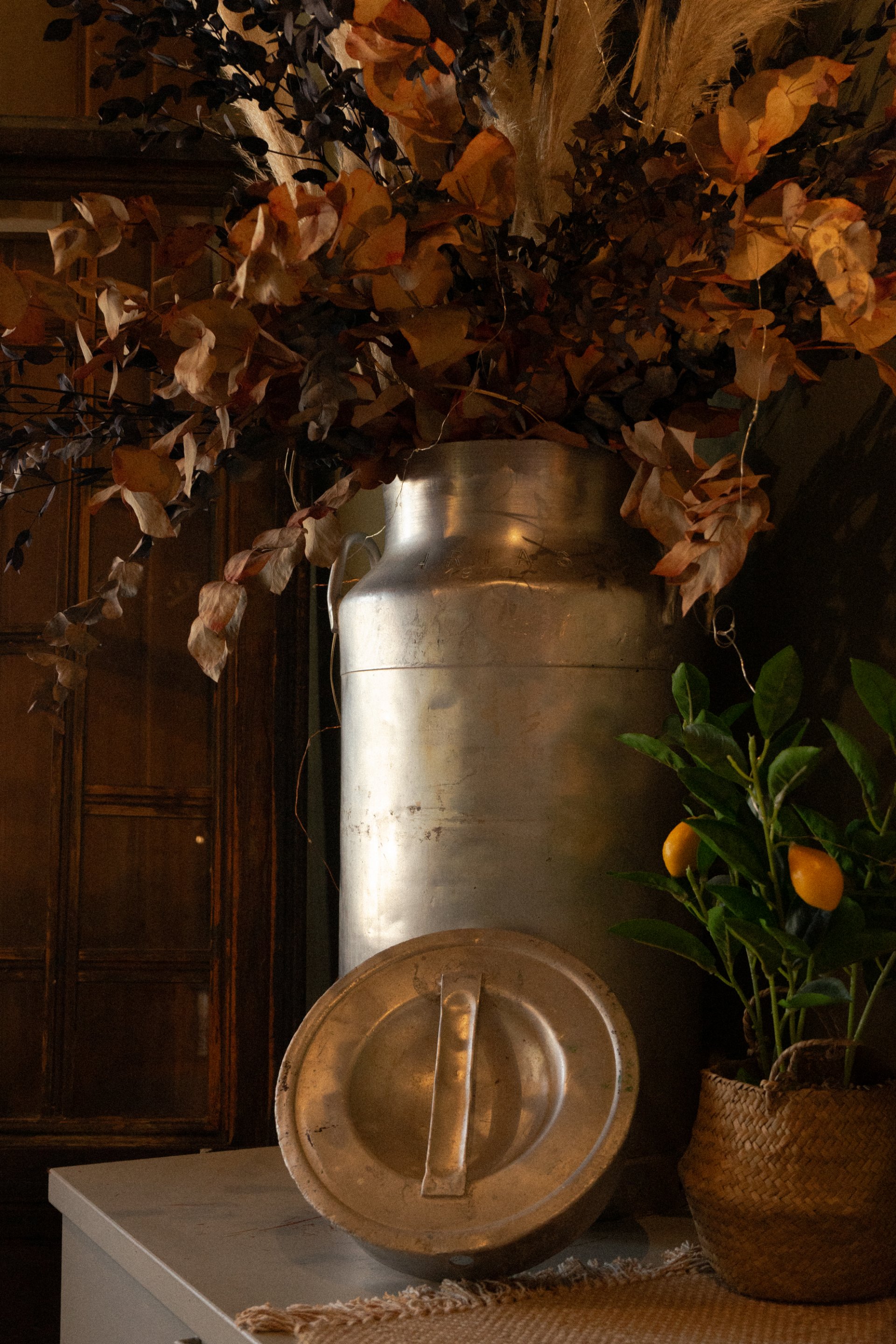 Salón interior del Restaurante La Casona en Gajano, Cantabria